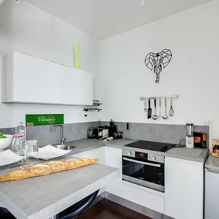 Cosy In The Heart Of By Guestready