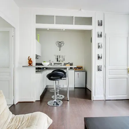 Cosy In The Heart Of By Guestready